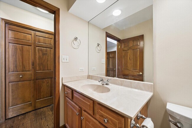 Building Photo - 5711 Fox Gate Ln
