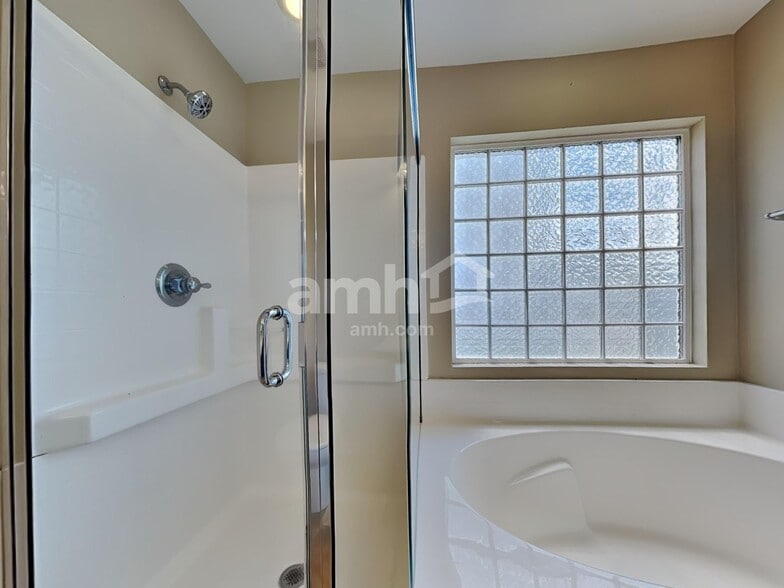 Building Photo - 42 Sand Valley Ct