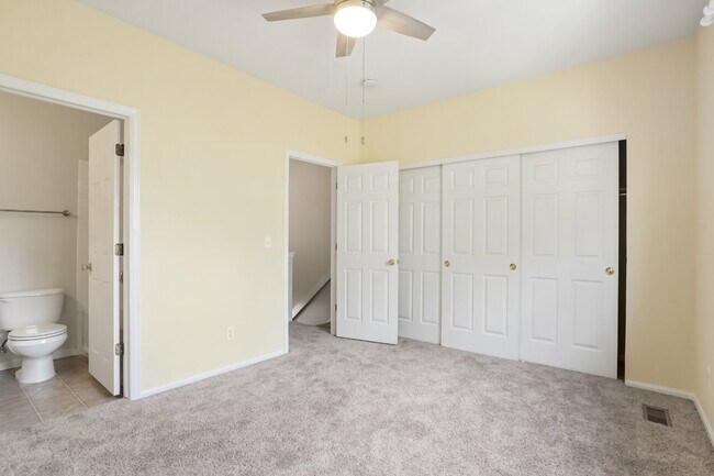 Building Photo - Bright End-Unit Townhome with 3 Beds, 2.5 ...
