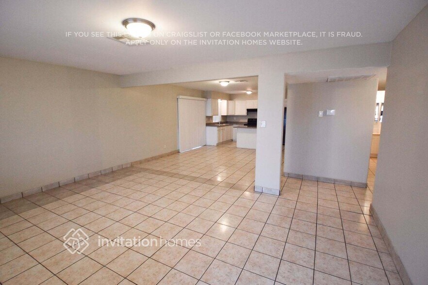 Building Photo - 5902 W Mitchell Dr