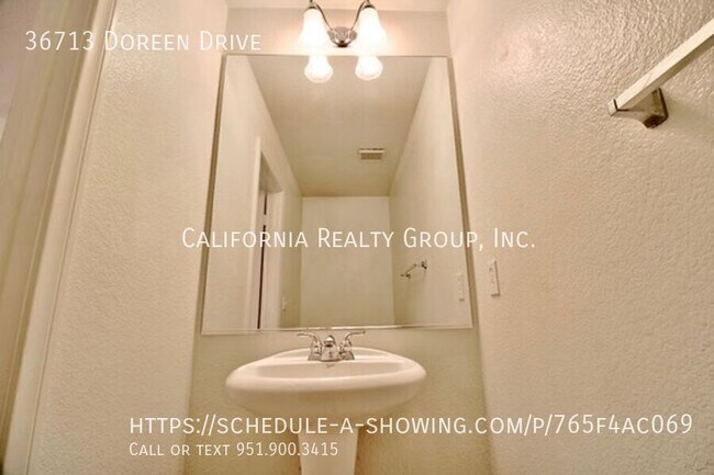 Building Photo - 36713 Doreen Dr