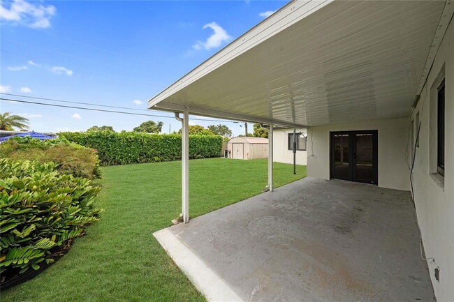 Building Photo - Southeast 9th Court, Hialeah, FL 33010 - 3 BR 2 BA house