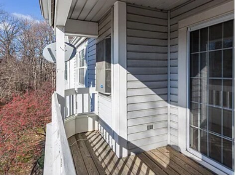 Building Photo - 8384 Montgomery Run Rd