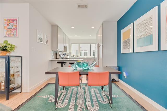 Building Photo - 4705 Bryan St