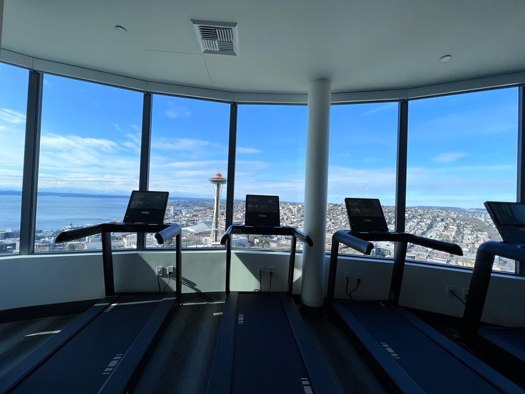 Full_Gym_2 - 2510 6th Ave