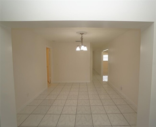 Building Photo - 3106 W La Salle St