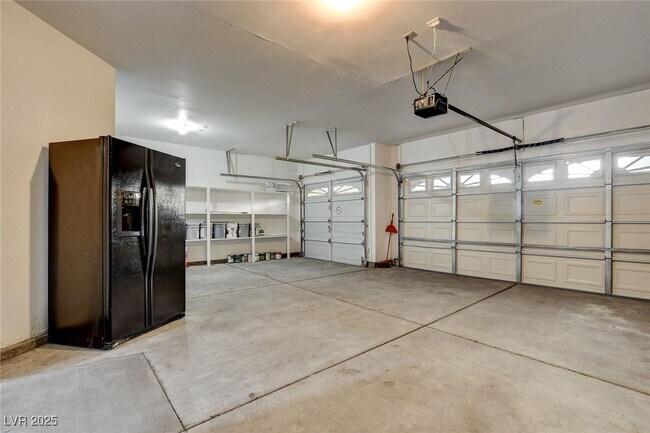 Building Photo - 2794 Glen Port St