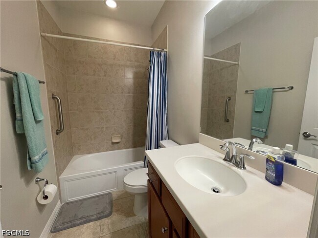 Building Photo - 10457 Materita Dr