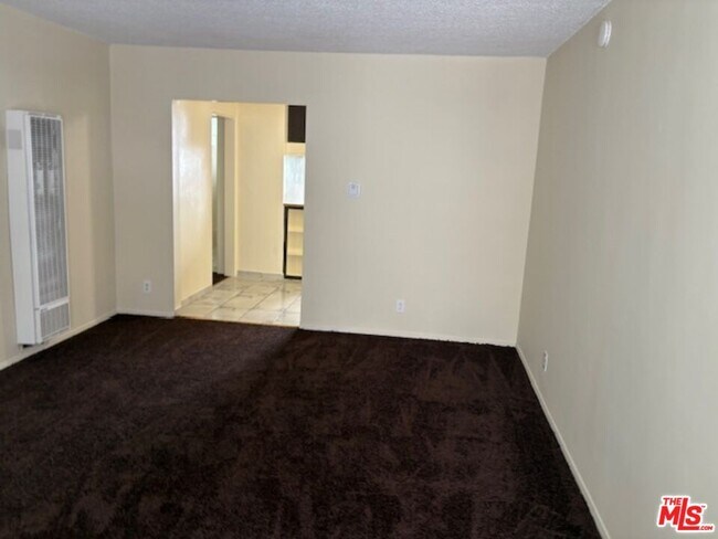 Building Photo - 6107 Brynhurst Ave