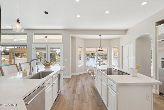 Building Photo - 1321 W Shellfish Dr