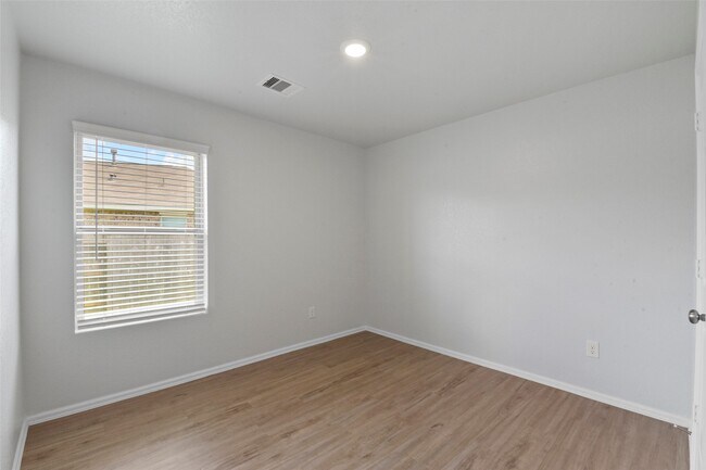 Building Photo - 27027 Euphonia Grn Ln