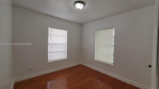 Building Photo - 2322 Wilson St