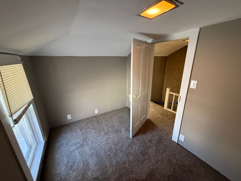 Building Photo - 125 S 7th St