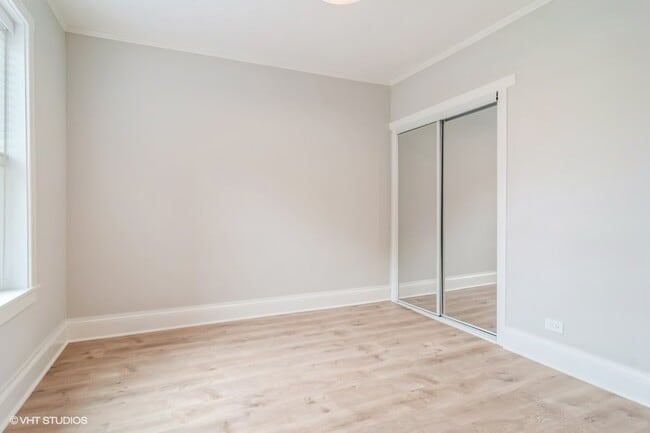 Building Photo - 3601 W Cullom Ave
