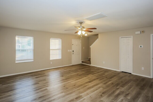 Building Photo - 11033 Dry Stone Dr