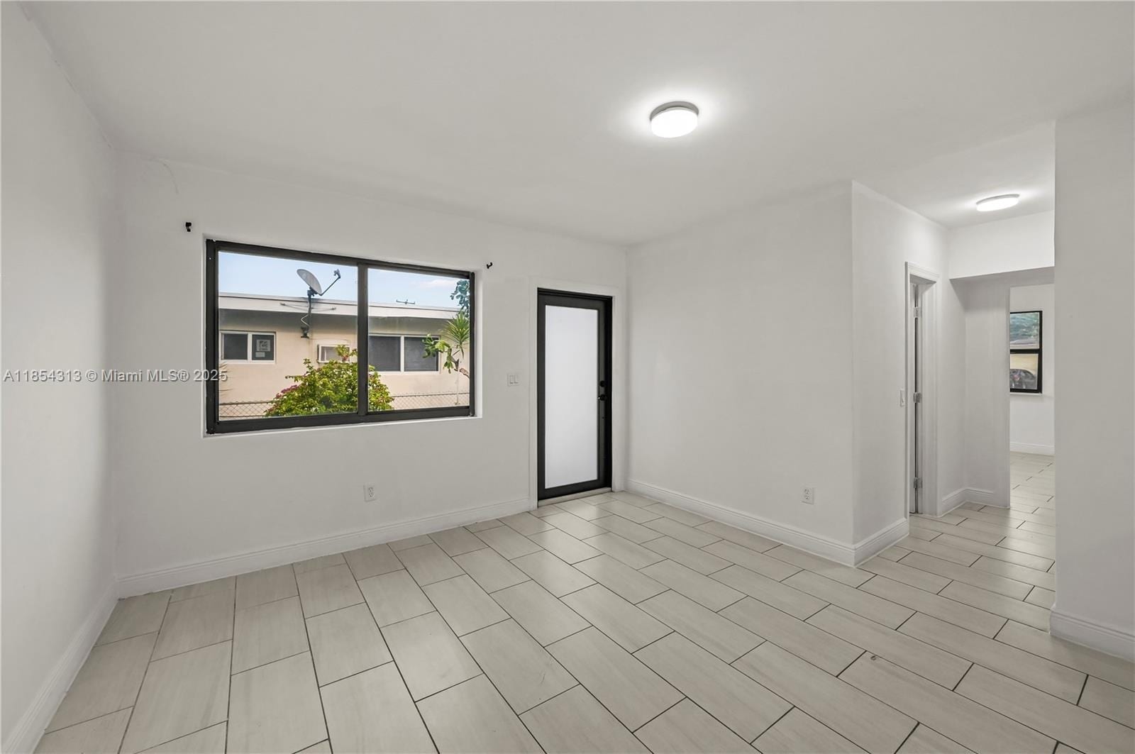 Building Photo - 2465 NW 35th St