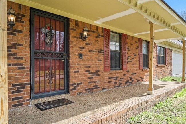 Building Photo - 676 Hermitage Trail