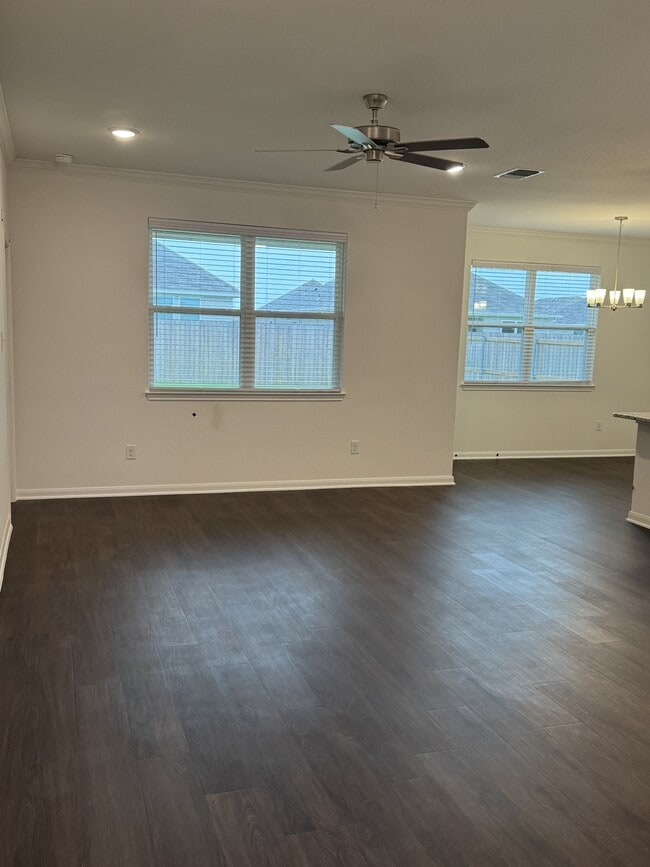 Building Photo - 8018 Timber Holw Ln