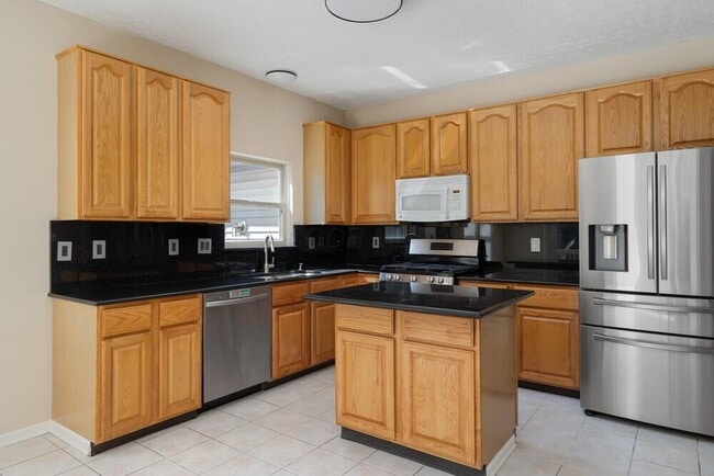 Building Photo - 6117 Wynford Dr