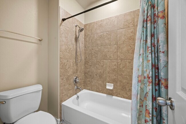 Building Photo - 17414 Aldenwilds Ln