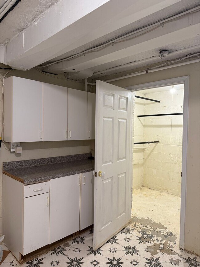 Building Photo - Charming 3-Bedroom Home in Silver Spring