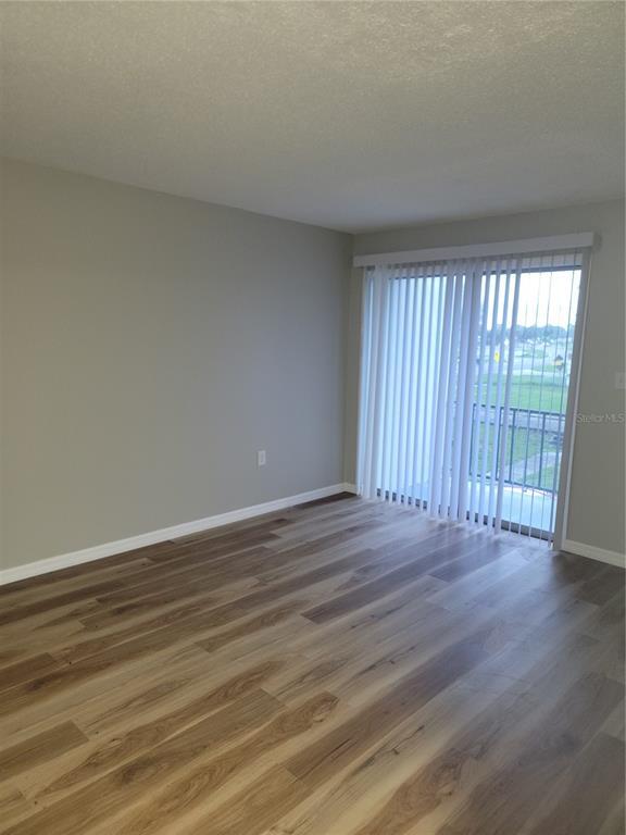 Building Photo - 955 Knox McRae Dr