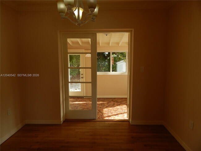 Building Photo - 1841 SW 37th Ave