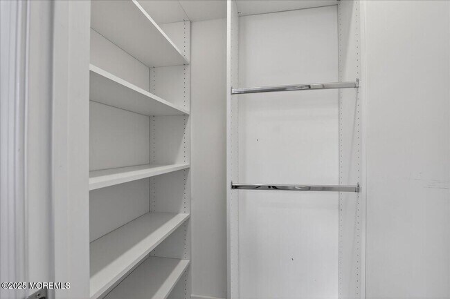 Building Photo - 107 Celebration Blvd