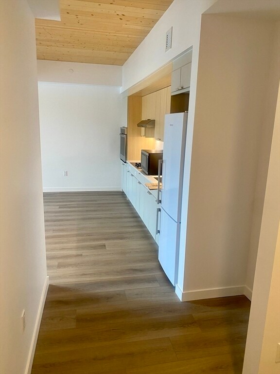 Building Photo - 154 Broadway