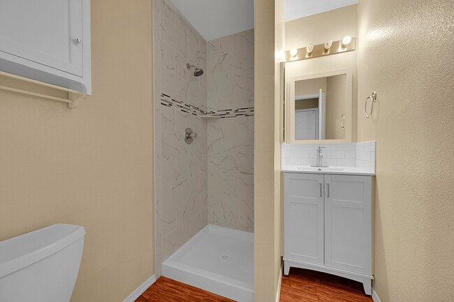 Building Photo - 3413 Larkspur Dr