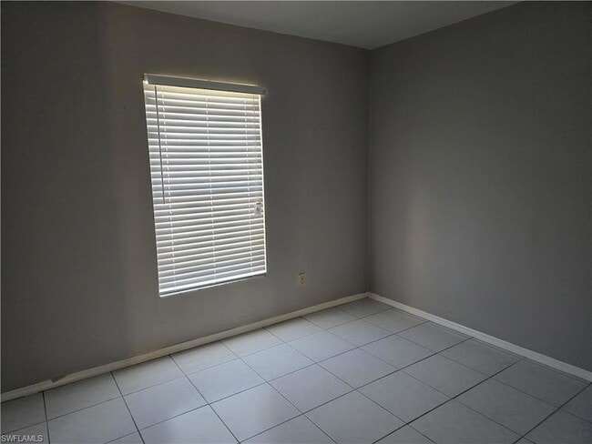 Building Photo - 2660 Kings Lake Blvd