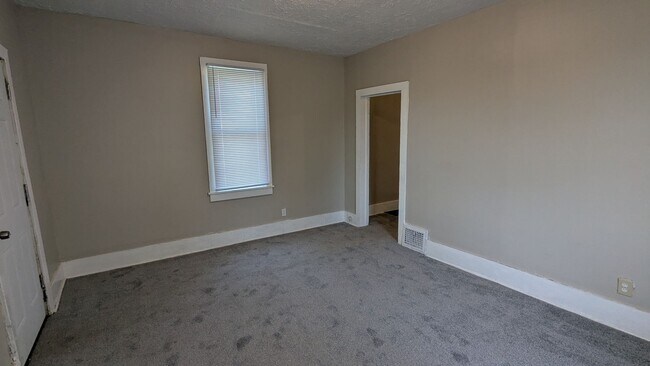 Building Photo - Charming 3-bedroom, 1-bath home in Canton