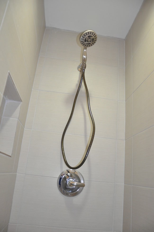 Building Photo - 1008 Clayton Nolen Dr