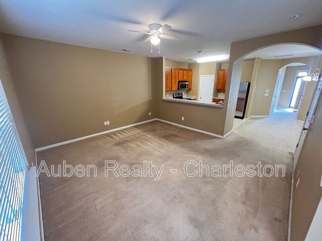 Building Photo - 226 S Lamplighter Ln