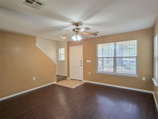 Building Photo - 2116 Nogales Trail