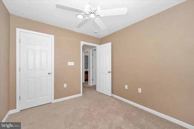 Building Photo - 7 New Gate Ct