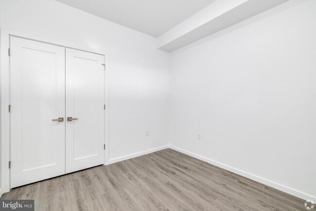 Building Photo - 1201 Vine St