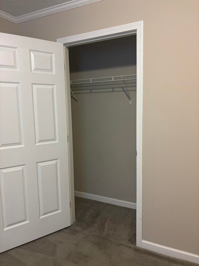 Building Photo - 205 Joy Rd