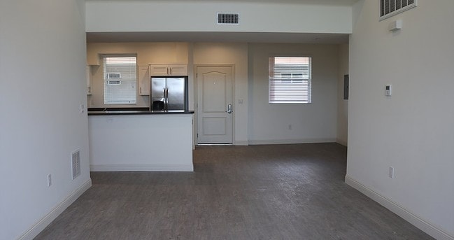 Interior Photo - Bellaire Crest