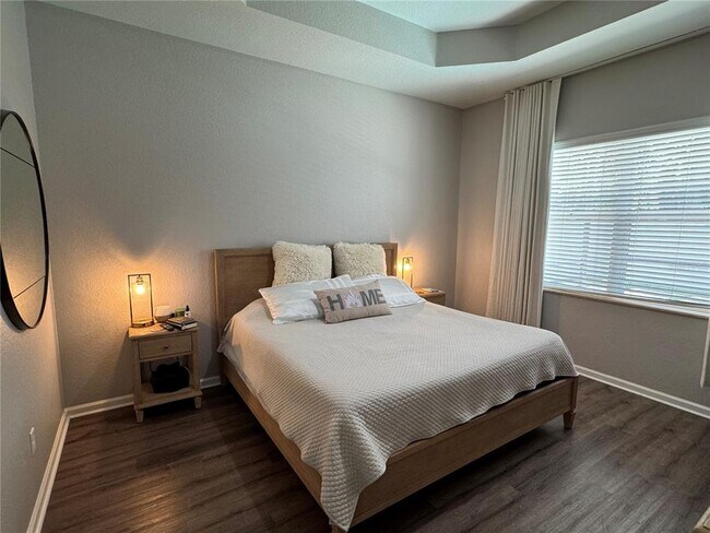 Building Photo - 6811 Helmsley Cir