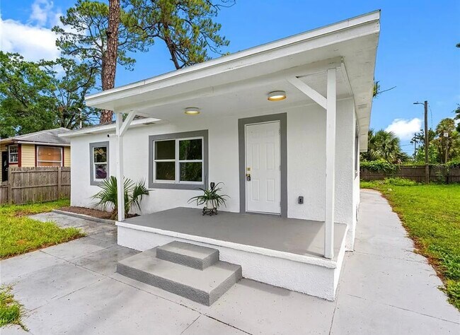 Building Photo - 2012 Flagler St