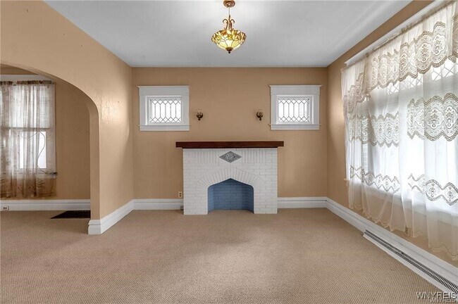 Building Photo - 120 Aldrich Pl