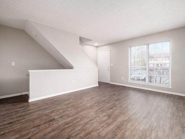 Building Photo - 7754 Deercrest Ct