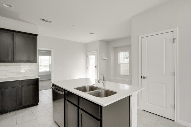 Building Photo - 9706 Whisper Willow Blvd
