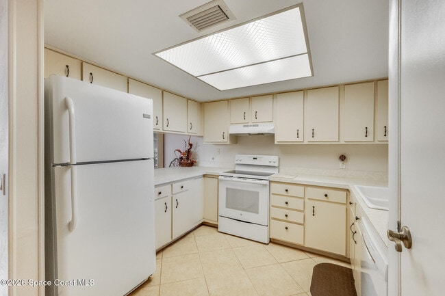 Building Photo - 1248 Admiralty Blvd