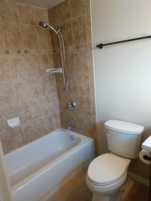 Building Photo - 834 4th Ave N