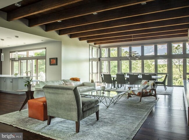 Building Photo - 7537 Crowley St