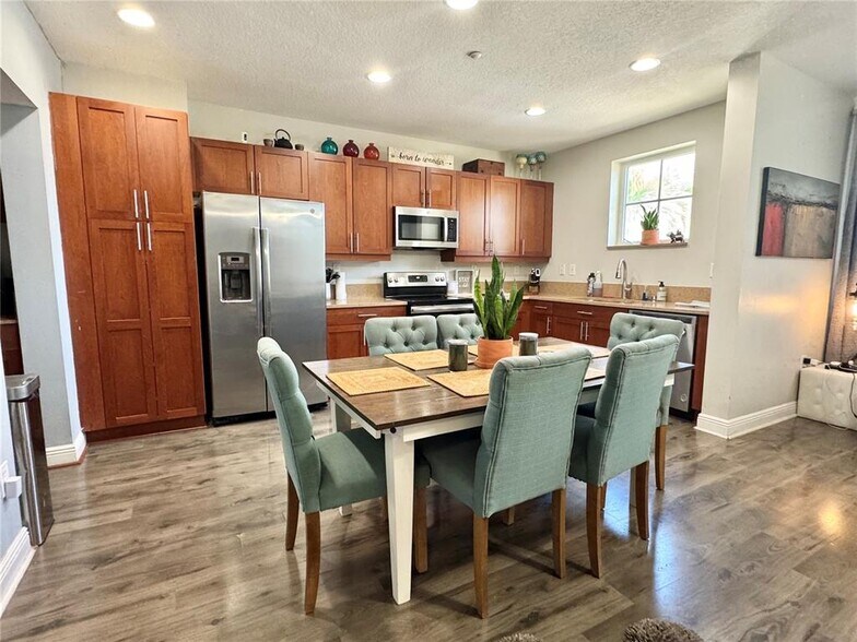 Primary Photo - 1332 SW 2nd Ct