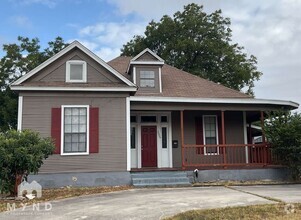 Building Photo - 1009 E Drexel Ave