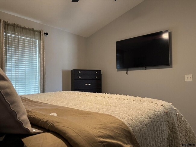 Building Photo - 5911 N 166th St